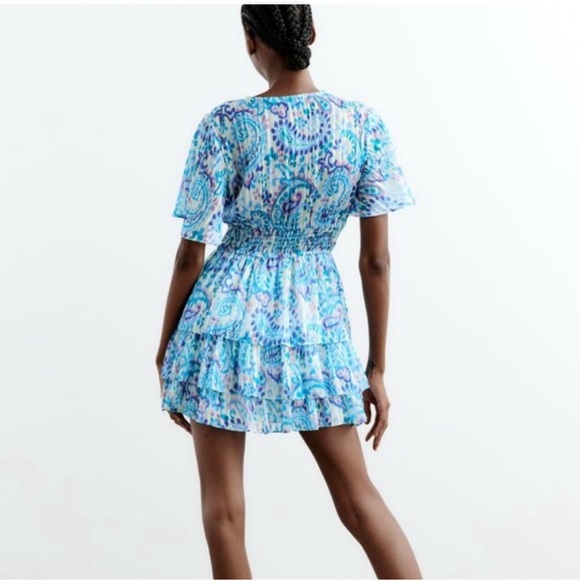 Zara Ruffled Tiered Mini Dress in Blue Paisley Size XL NWOT - Picture 2 of 3